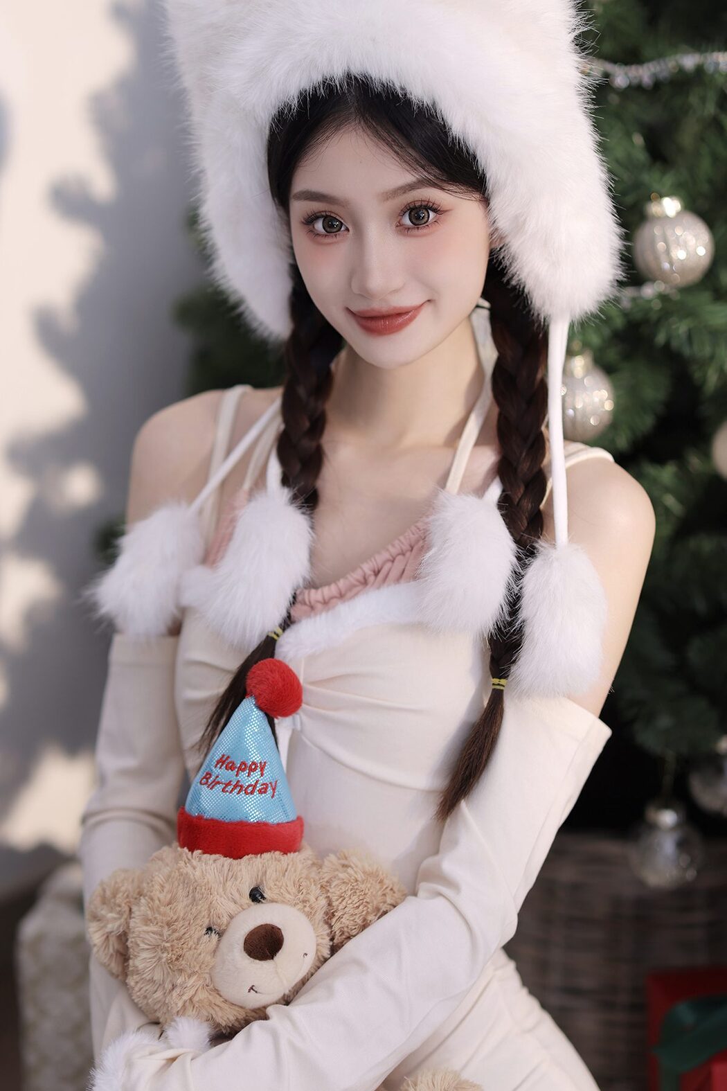 YiTuYu艺图语 Vol.5999 Xiao Duo Duo Yao Bao Fu Cover Photo