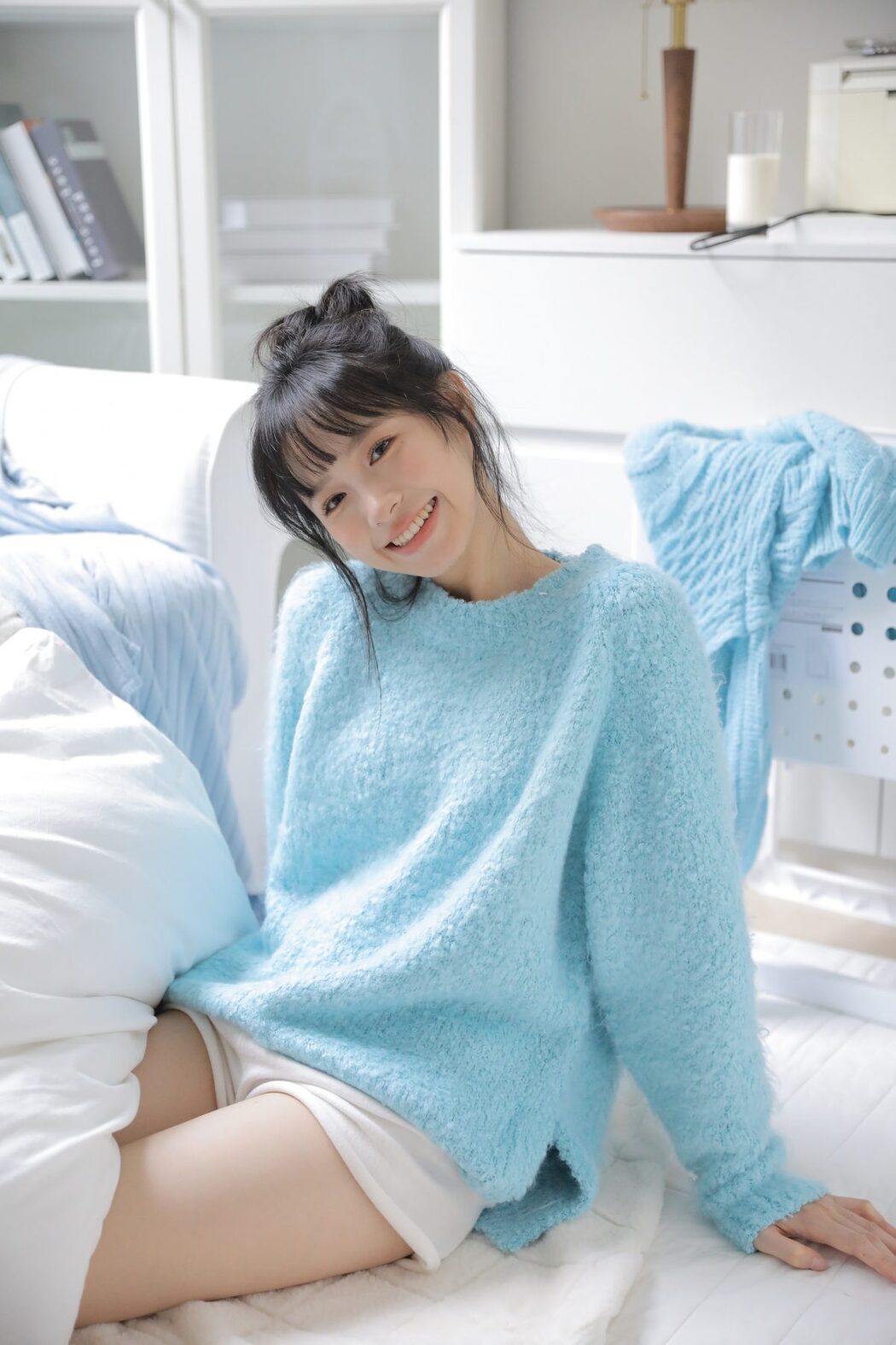 YiTuYu艺图语 Vol.6083 Kuai Le Su Su
