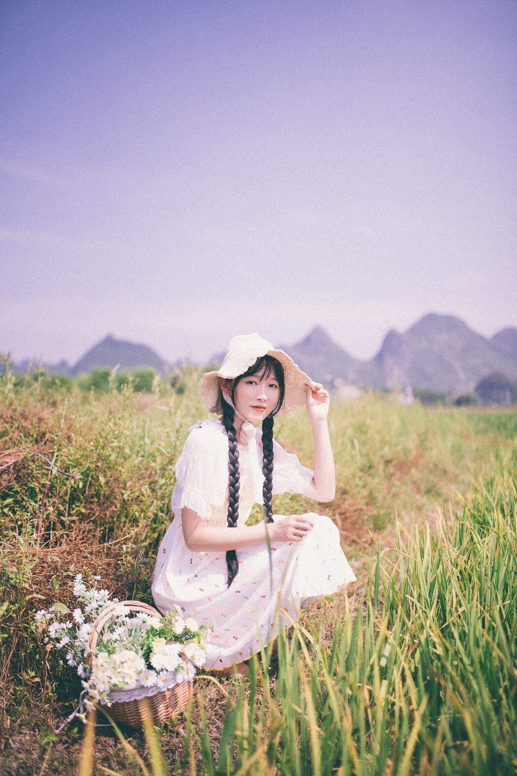 YiTuYu艺图语 Vol.6070 Zhi Yi
