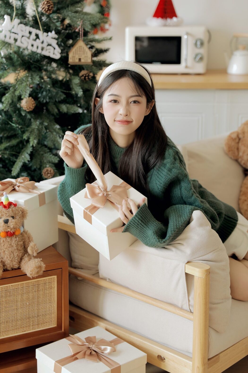 YiTuYu艺图语 Vol.6050 Bai Bian Xiao Yi