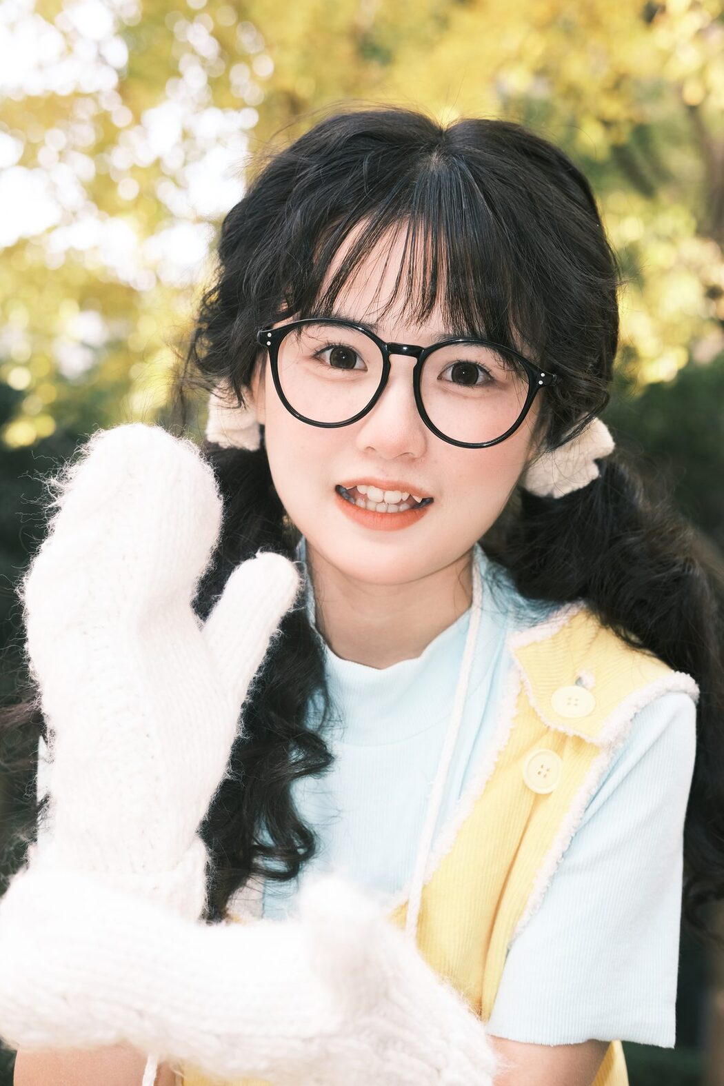 YiTuYu艺图语 Vol.6095 Xiao Yi Mei Mei Cute