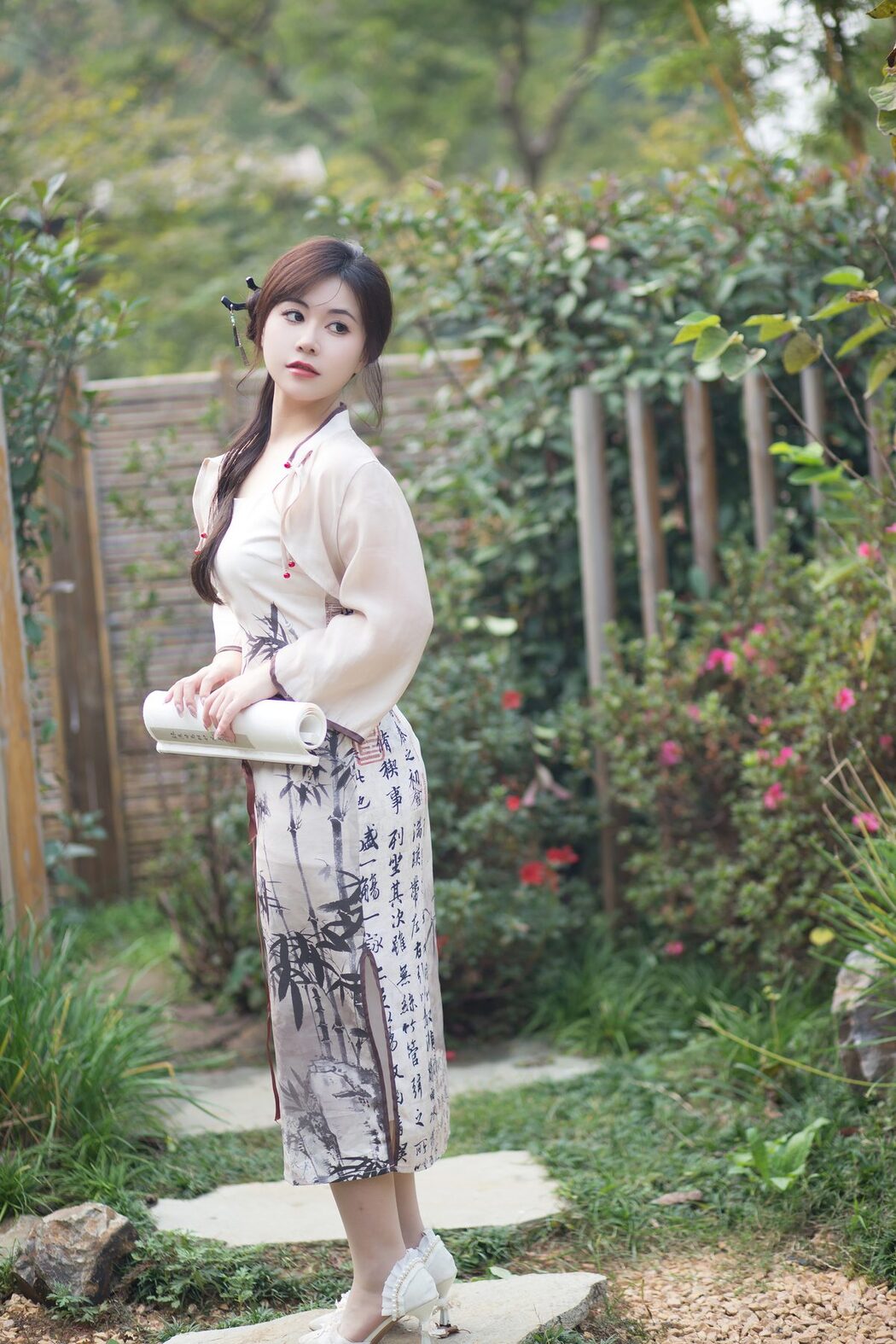 YiTuYu艺图语 Vol.5958 He Ming Zhi Ying