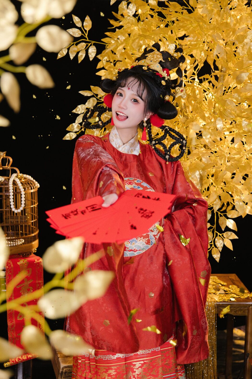 YiTuYu艺图语 Vol.6086 Xiao Yang Zai Chi Le Ma
