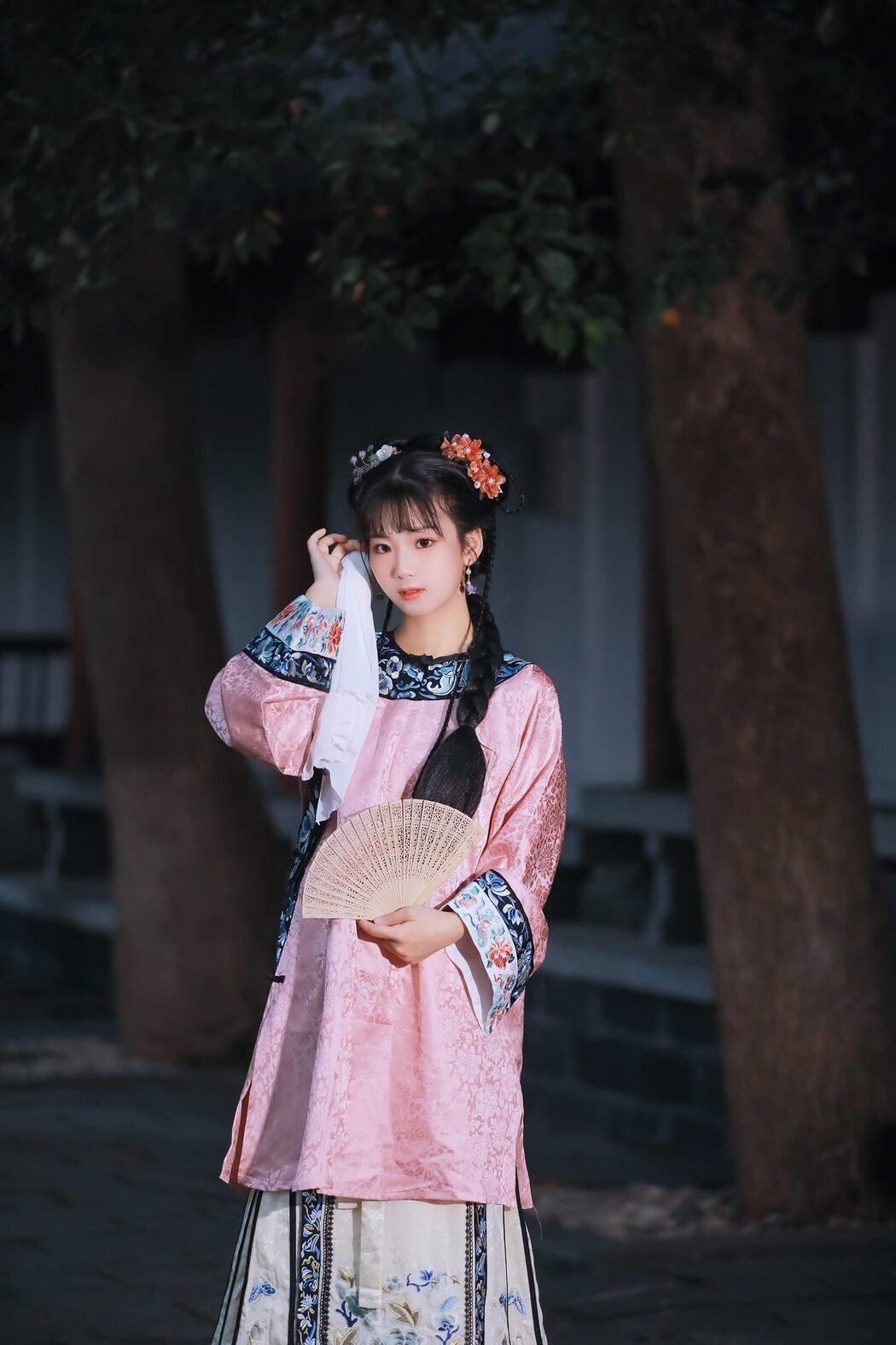 YiTuYu艺图语 Vol.6094 Zhou Zhou AY