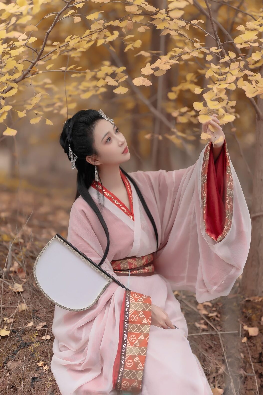 YiTuYu艺图语 Vol.5988 Qi Luo Sheng De Xiao Su Su