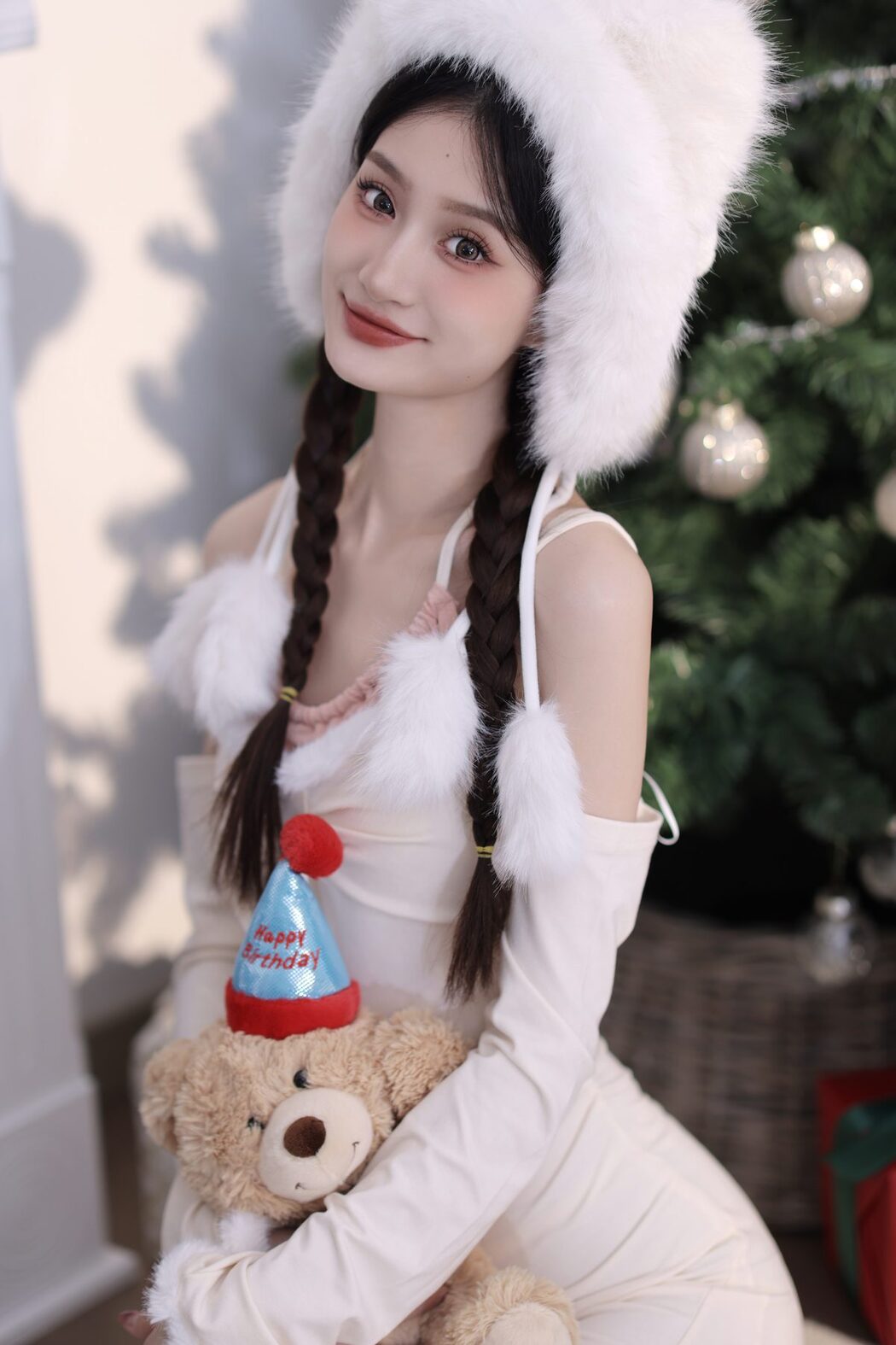 YiTuYu艺图语 Vol.5999 Xiao Duo Duo Yao Bao Fu