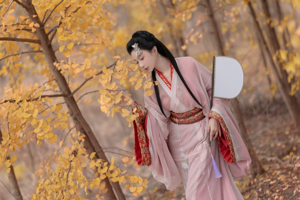 YiTuYu艺图语 Vol.5988 Qi Luo Sheng De Xiao Su Su