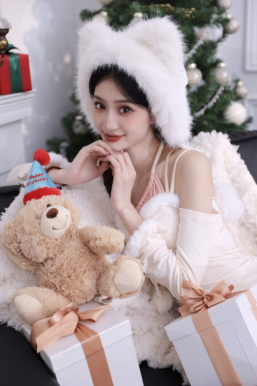 YiTuYu艺图语 Vol.5999 Xiao Duo Duo Yao Bao Fu
