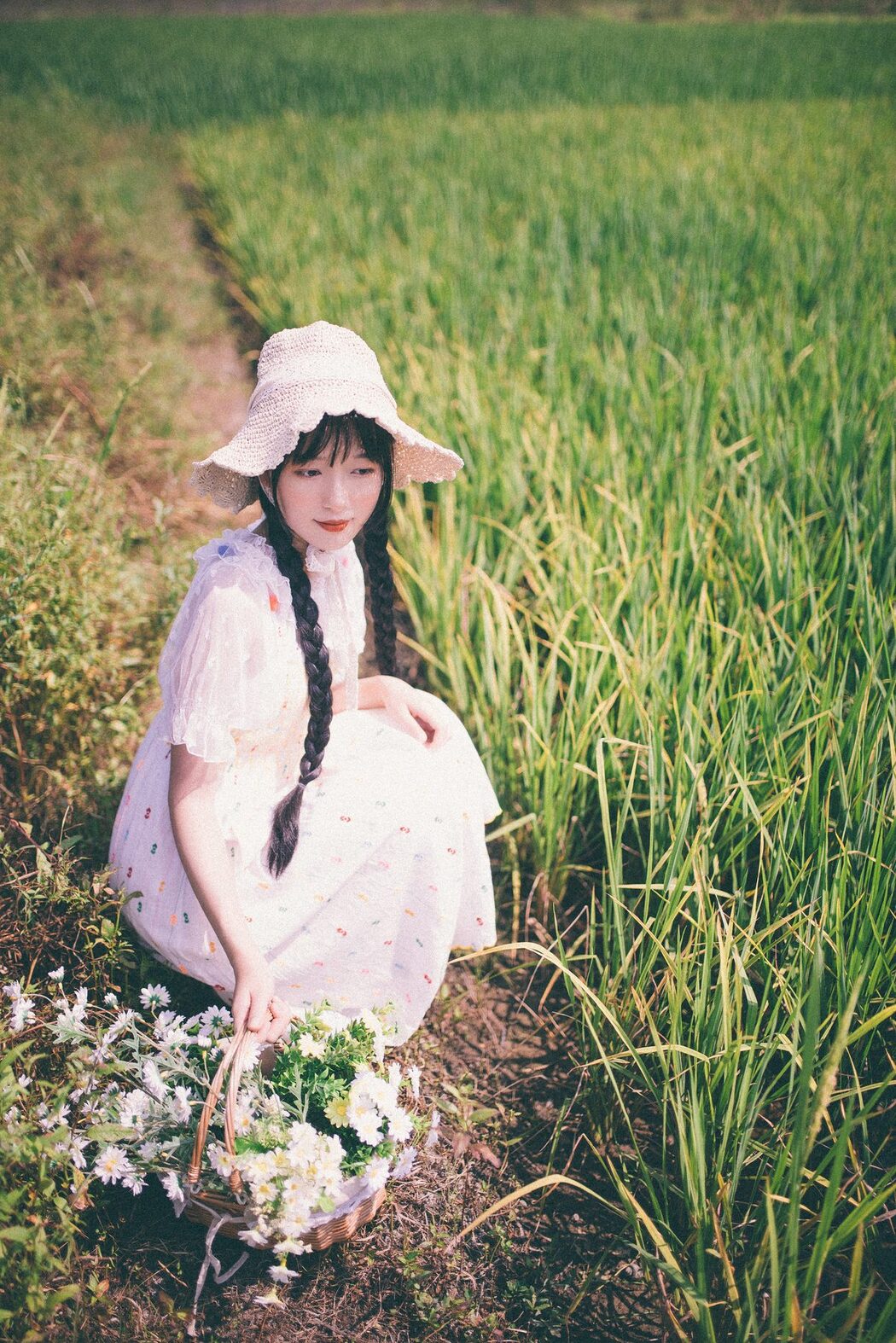YiTuYu艺图语 Vol.6070 Zhi Yi