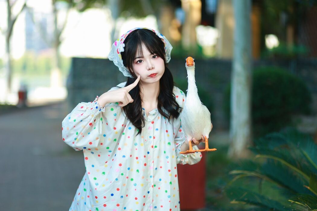 YiTuYu艺图语 Vol.5994 Mu Yan Se Cc