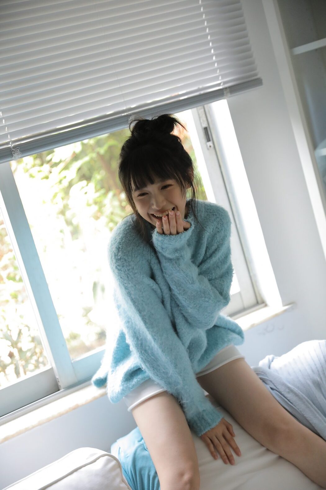 YiTuYu艺图语 Vol.6083 Kuai Le Su Su