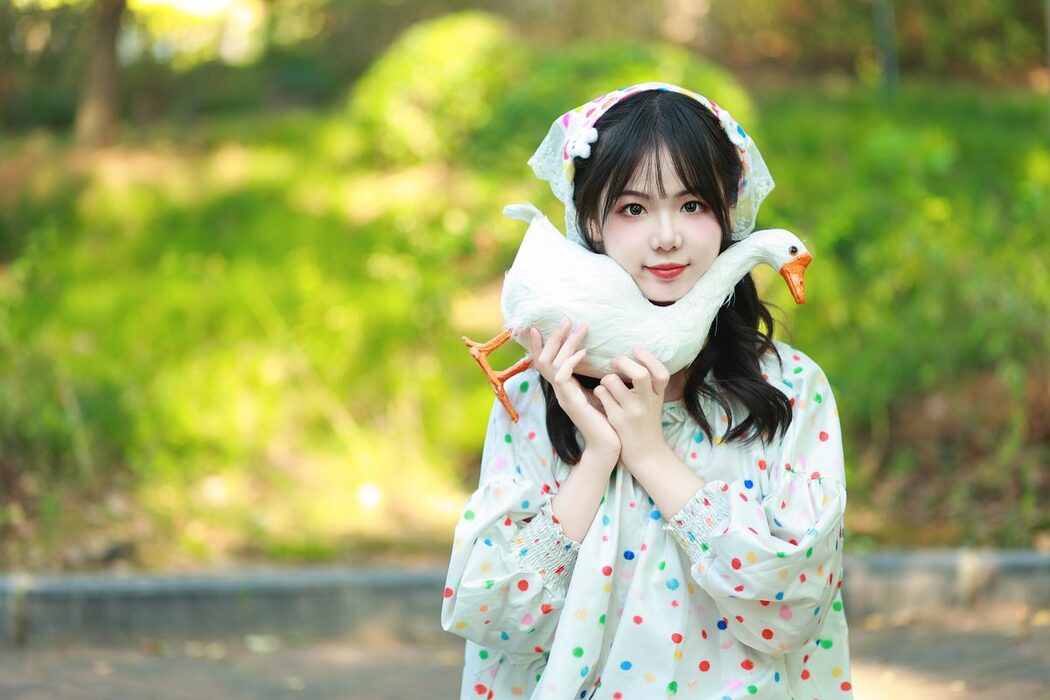 YiTuYu艺图语 Vol.5994 Mu Yan Se Cc