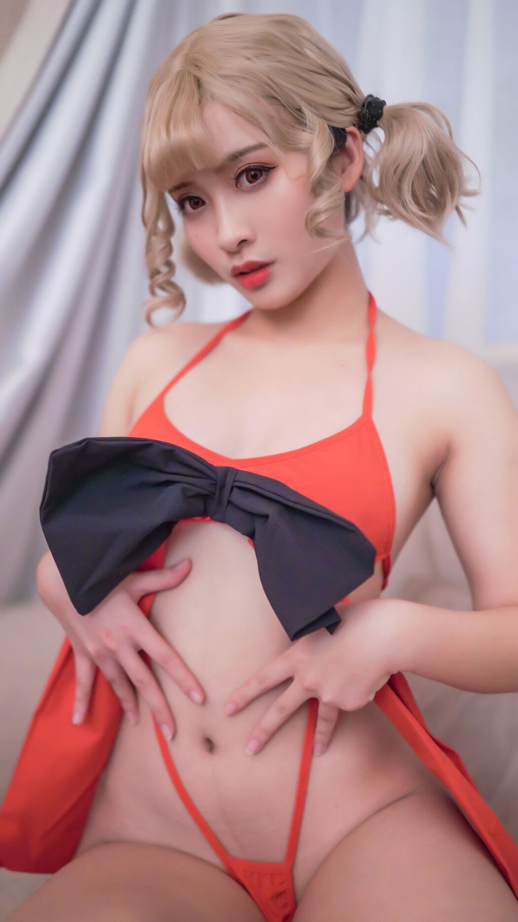 Coser@洛璃LoLiSAMA – 礼物第二弹 (37P)