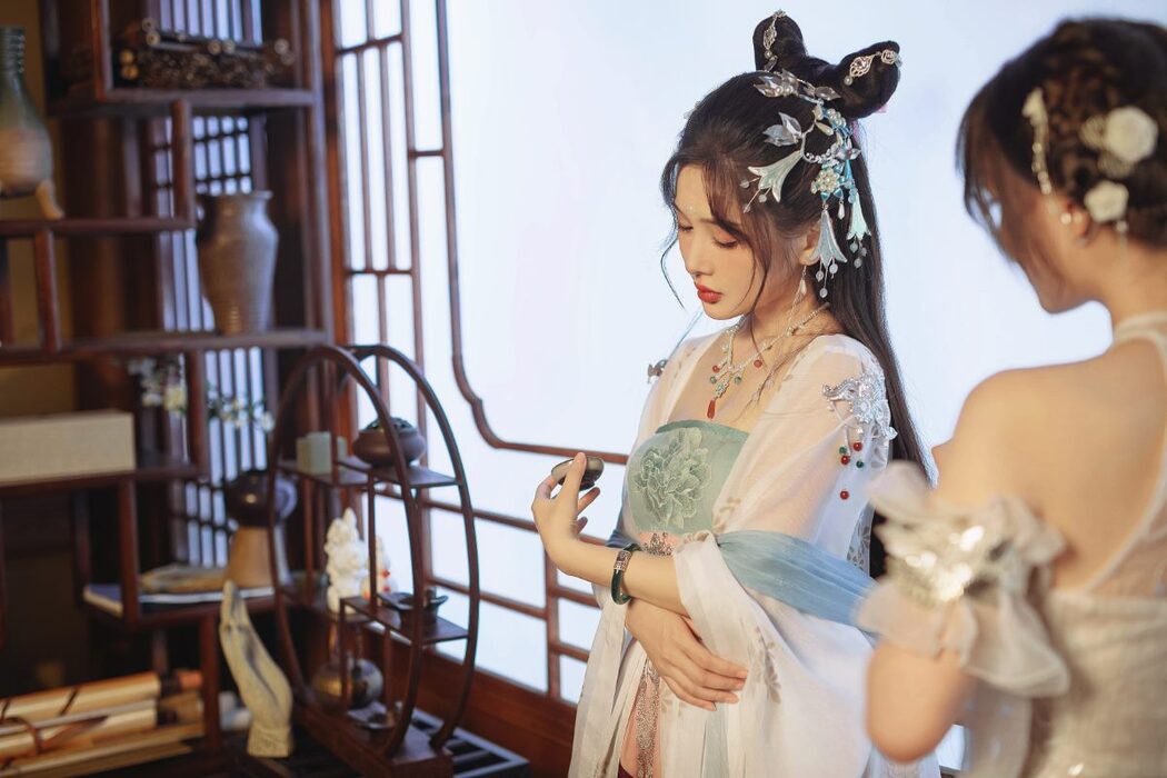 YiTuYu艺图语 Vol.660 Cang Cang