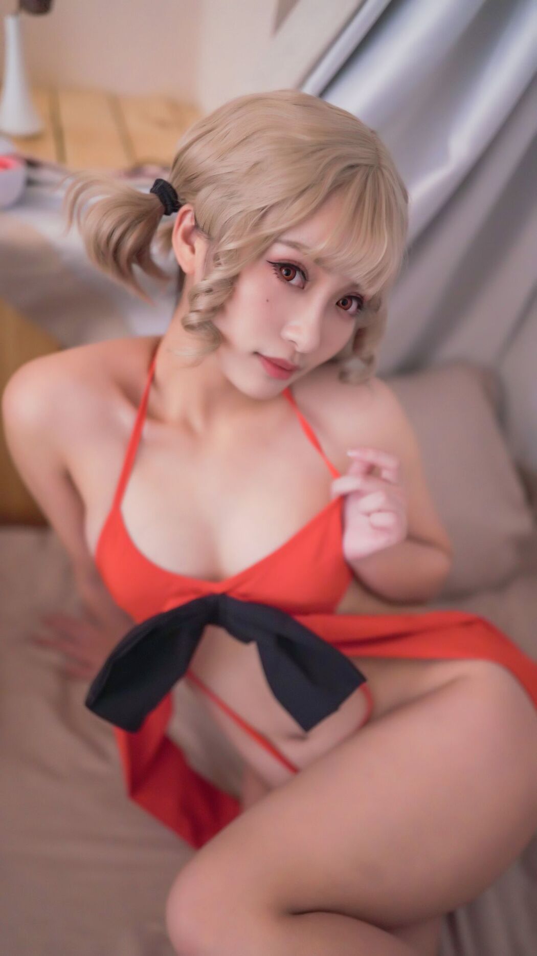 Coser@洛璃LoLiSAMA – 礼物第二弹 (37P)