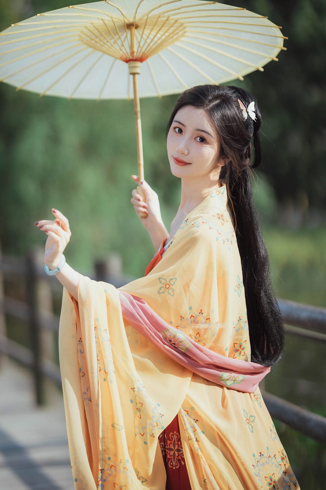 YiTuYu艺图语 Vol.621 Hong Li