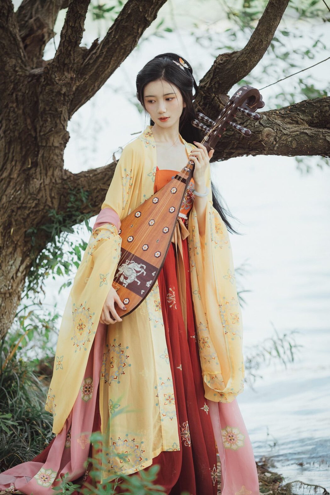 YiTuYu艺图语 Vol.621 Hong Li