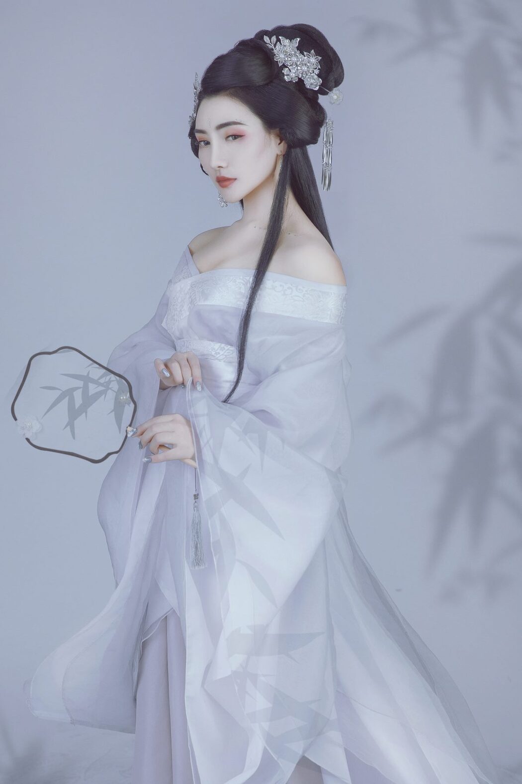 YiTuYu艺图语 Vol.643 Wei Bao