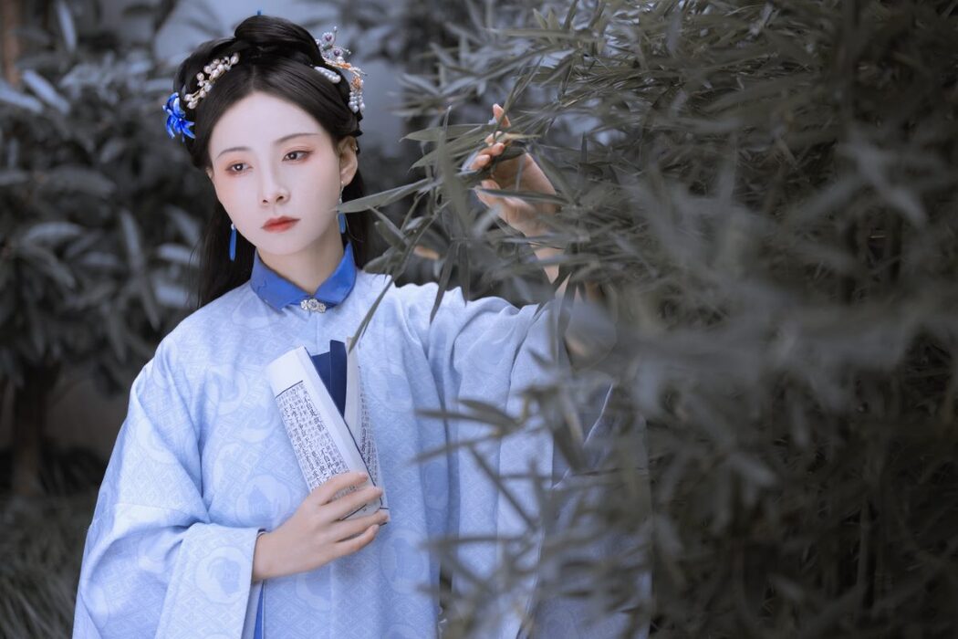 YiTuYu艺图语 Vol.810 Yi Nian