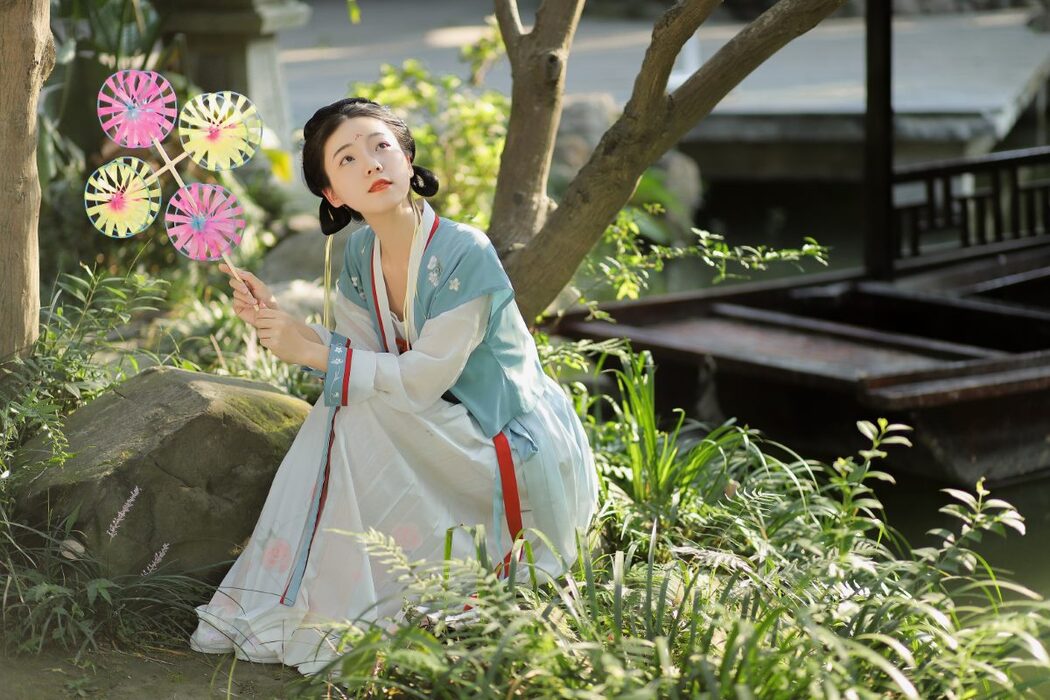 YiTuYu艺图语 Vol.698 Yi Fang Yi Ren Yi