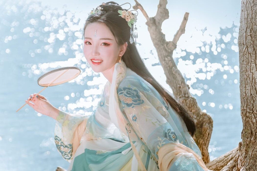 YiTuYu艺图语 Vol.730 Julie