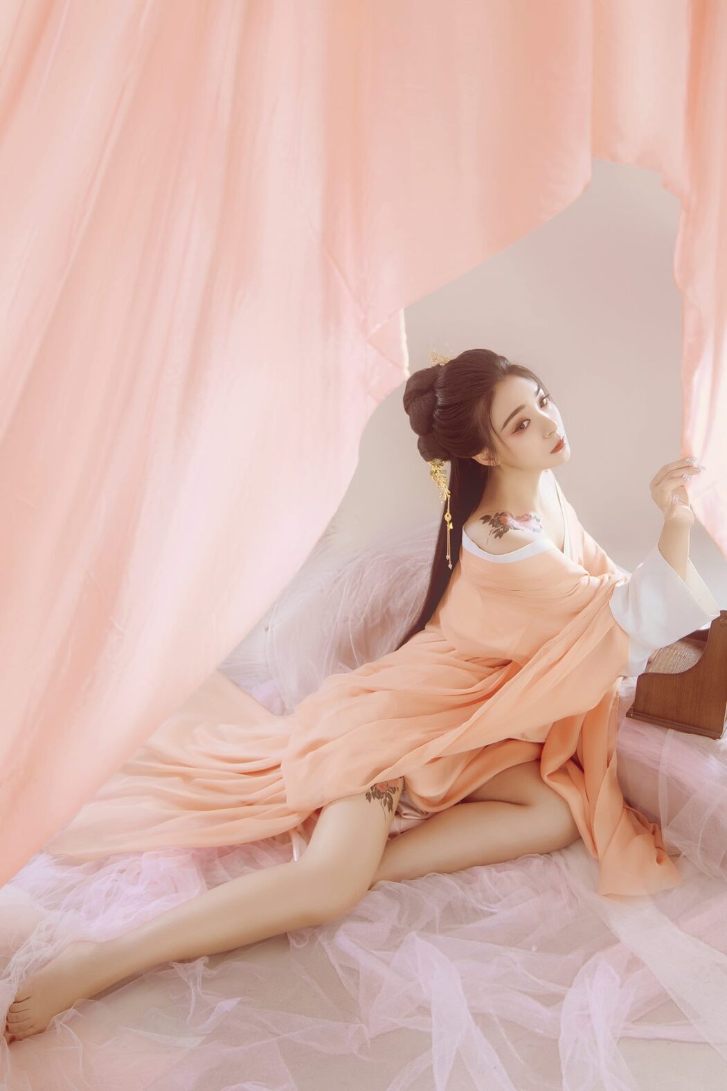 YiTuYu艺图语 Vol.830 Qian Bao