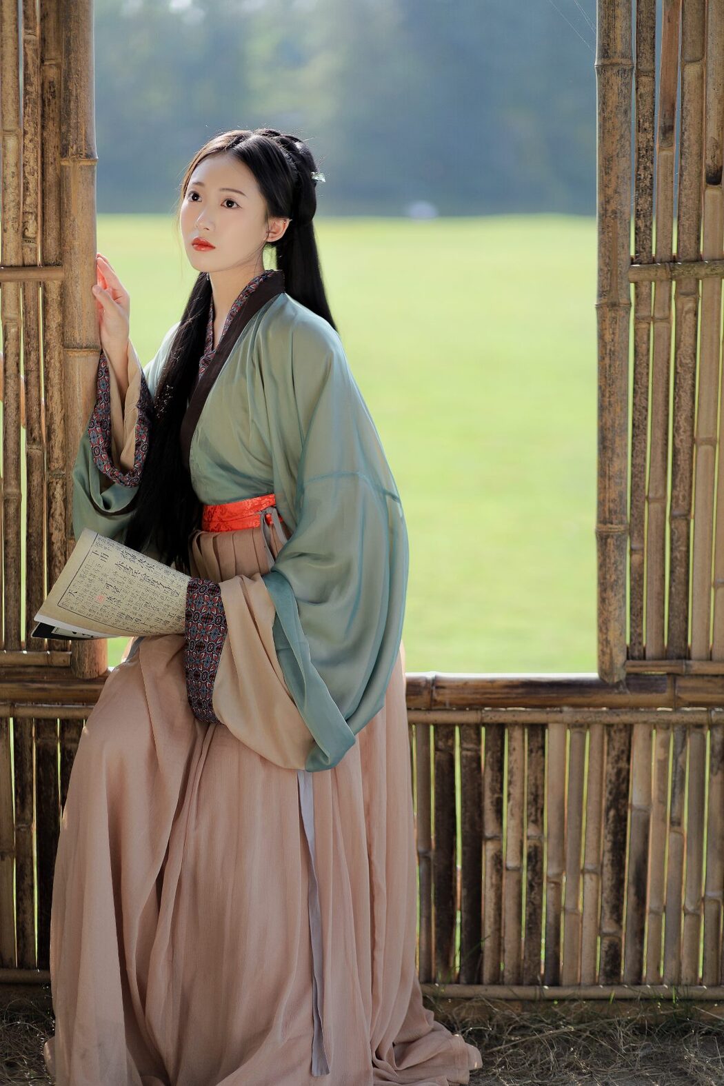 YiTuYu艺图语 Vol.740 Liu Yuan Yi