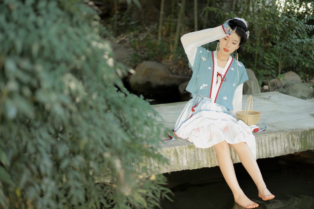 YiTuYu艺图语 Vol.698 Yi Fang Yi Ren Yi