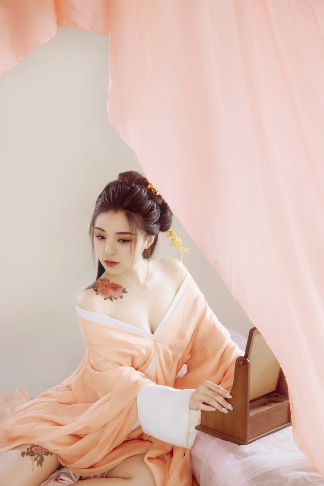 YiTuYu艺图语 Vol.830 Qian Bao