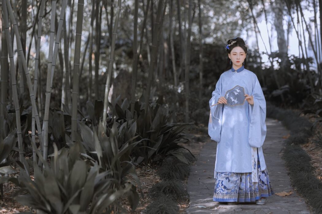 YiTuYu艺图语 Vol.810 Yi Nian