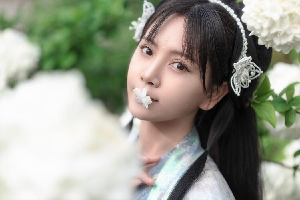 YiTuYu艺图语 Vol.883 Aki akiyama