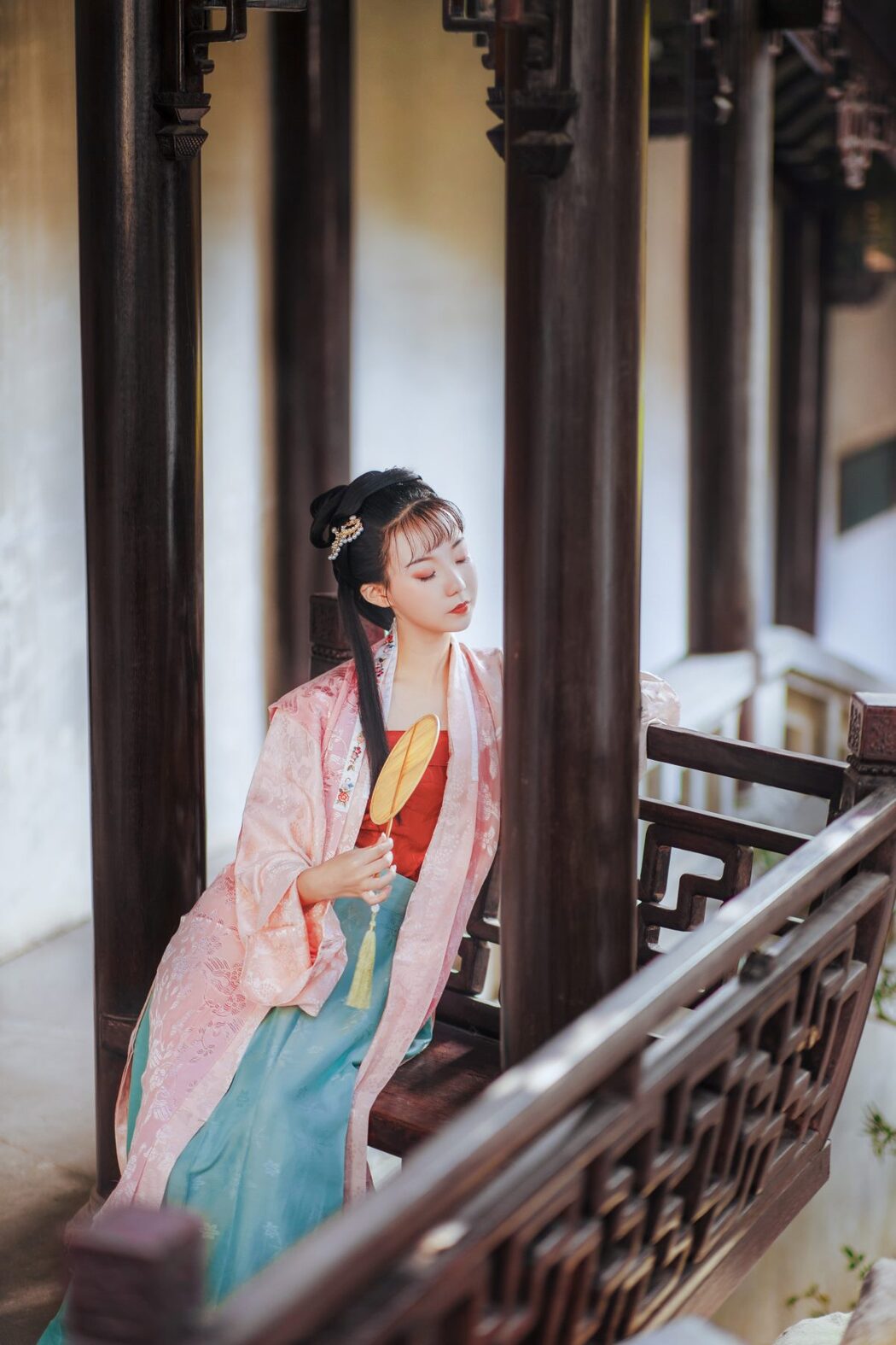 YiTuYu艺图语 Vol.841 Jian Sen_Red