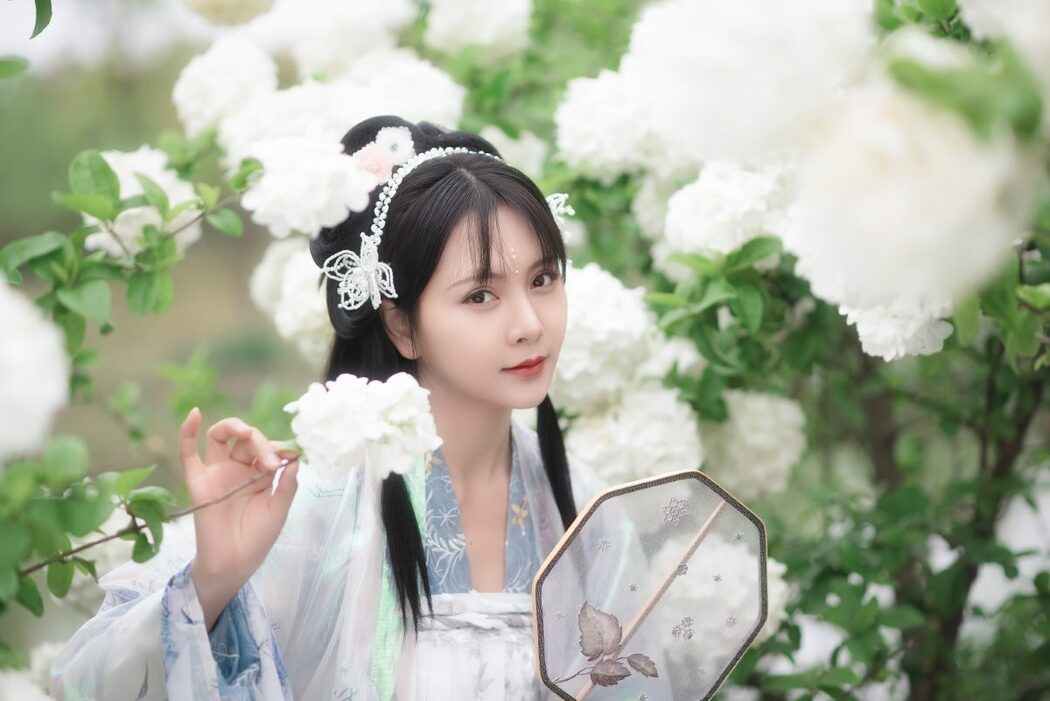 YiTuYu艺图语 Vol.883 Aki akiyama