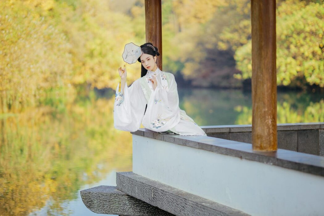 YiTuYu艺图语 Vol.878 Qing Mou