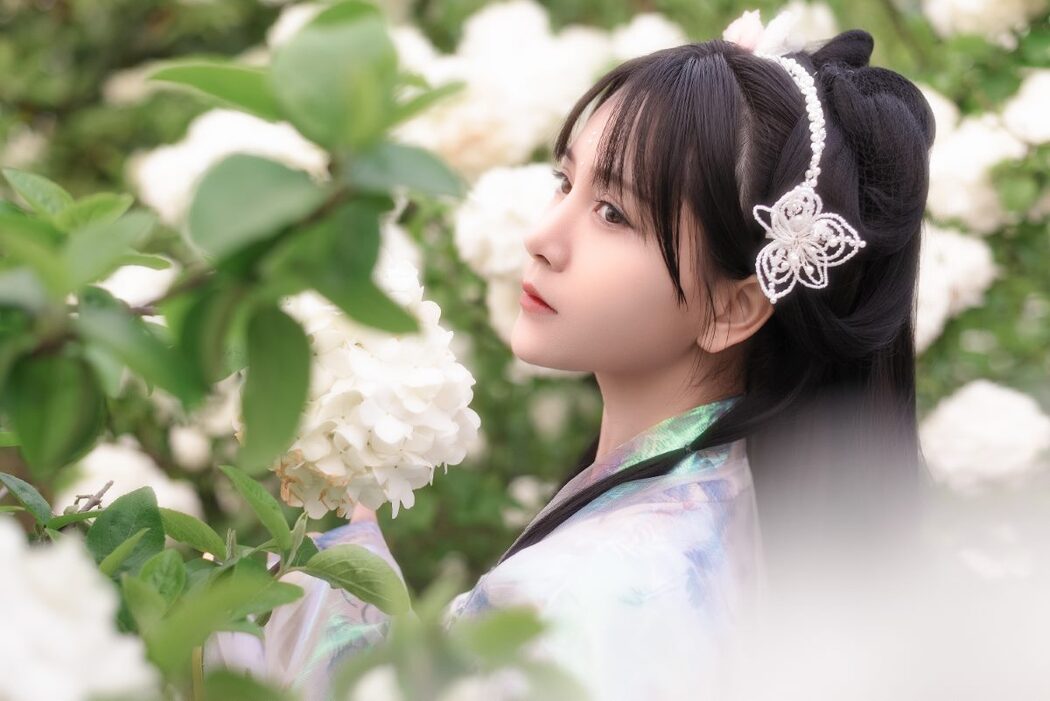 YiTuYu艺图语 Vol.883 Aki akiyama