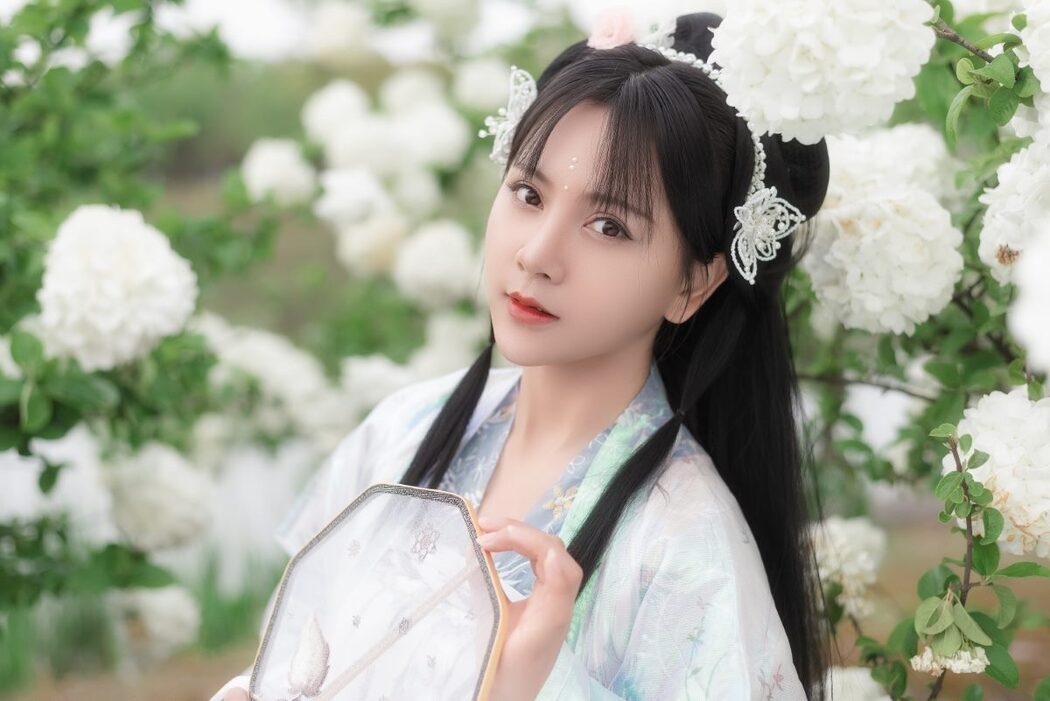 YiTuYu艺图语 Vol.883 Aki akiyama