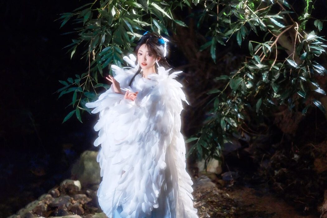 YiTuYu艺图语 Vol.6162 Er Liang Feng Yue