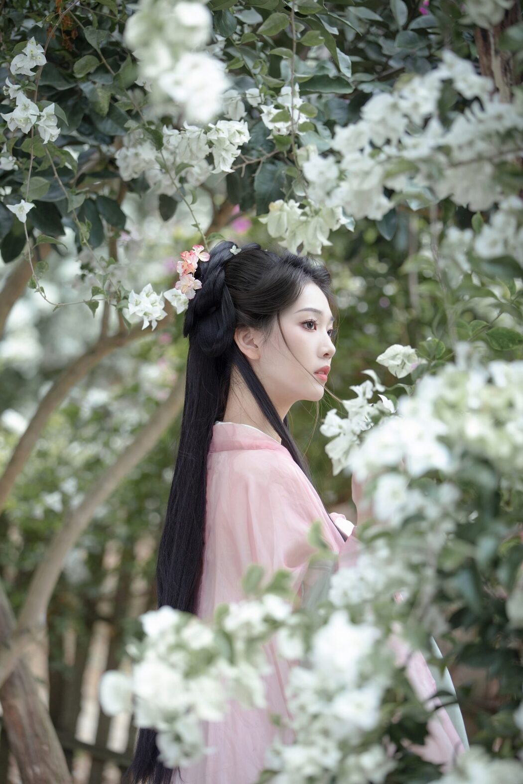 YiTuYu艺图语 Vol.6164 Zhi Zhi Qi