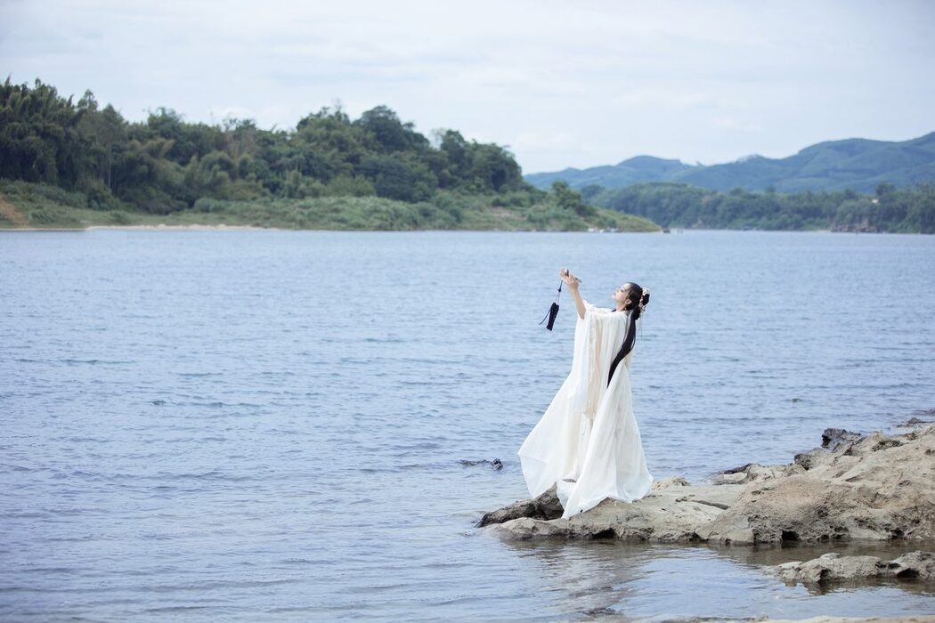 YiTuYu艺图语 Vol.6137 Qiqi