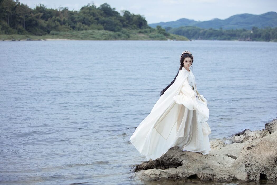 YiTuYu艺图语 Vol.6137 Qiqi