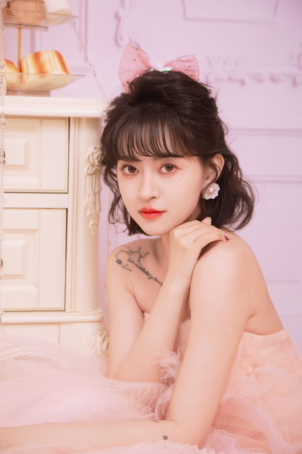 YiTuYu艺图语 Vol.6173 Yi Xuan