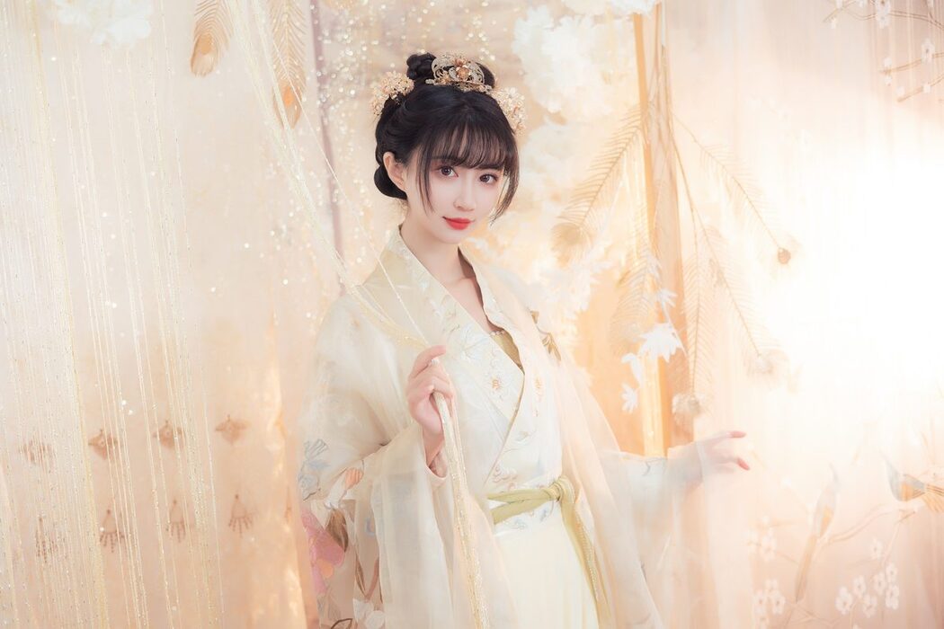 YiTuYu艺图语 Vol.6129 Qi Luo Sheng De Xiao Su Su