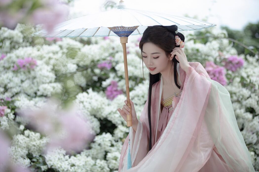 YiTuYu艺图语 Vol.6164 Zhi Zhi Qi