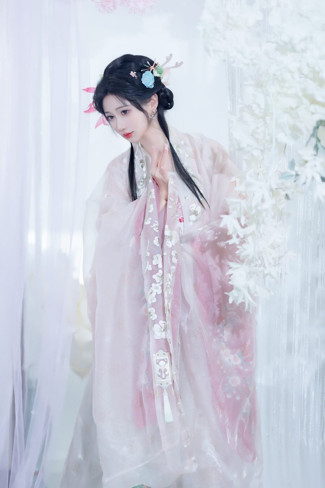 YiTuYu艺图语 Vol.6142 Qi Luo Sheng De Xiao Su Su