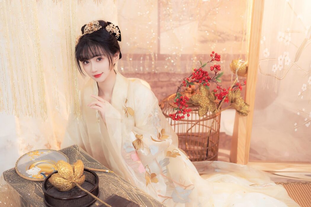 YiTuYu艺图语 Vol.6129 Qi Luo Sheng De Xiao Su Su