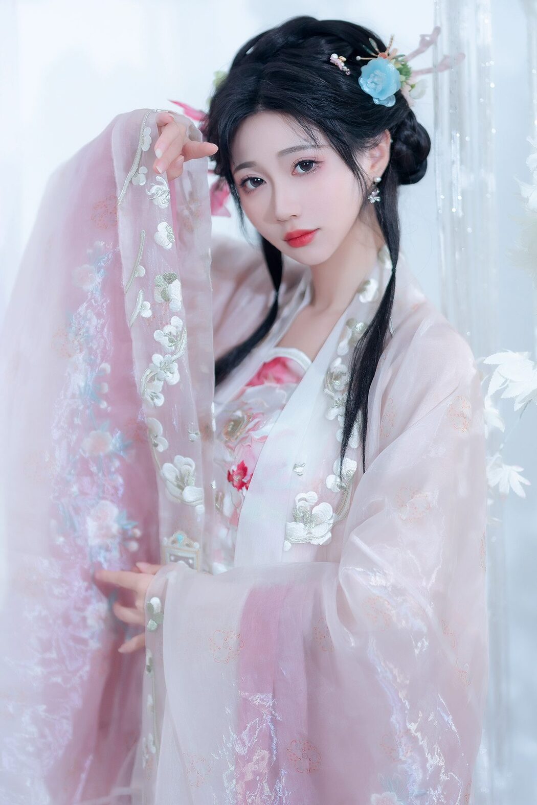 YiTuYu艺图语 Vol.6142 Qi Luo Sheng De Xiao Su Su Cover Photo