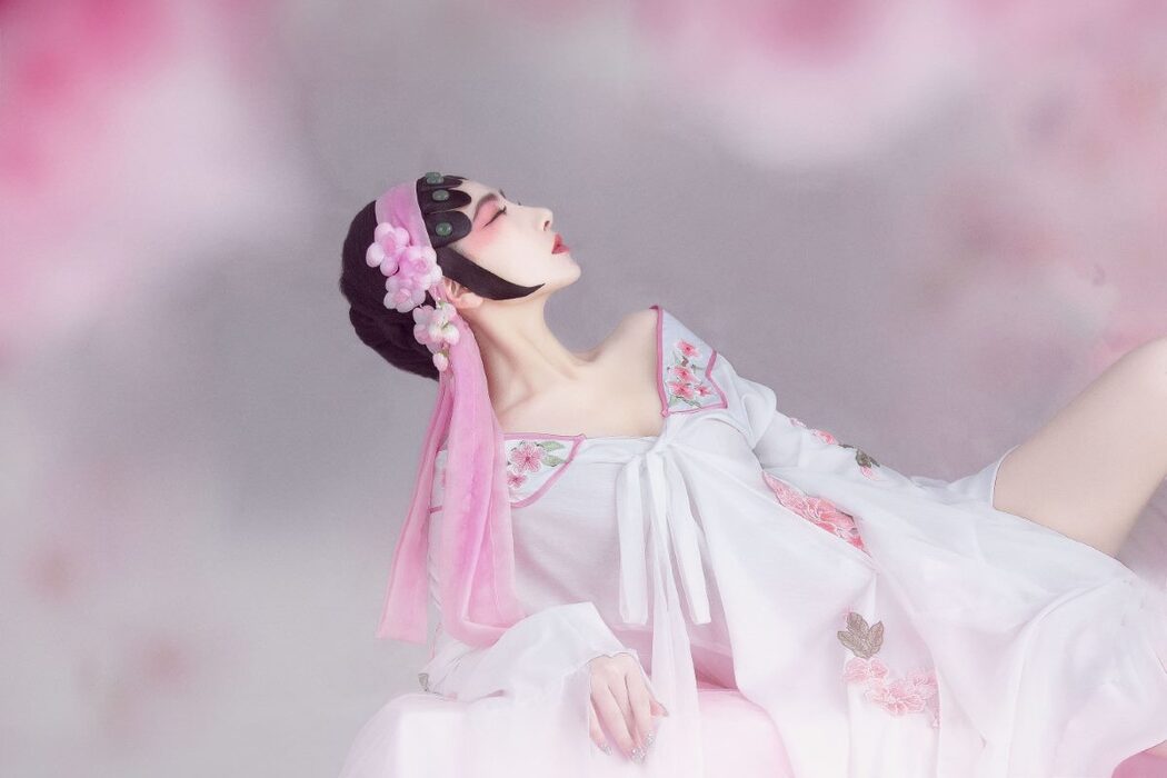 YiTuYu艺图语 Vol.947 Wei Bao