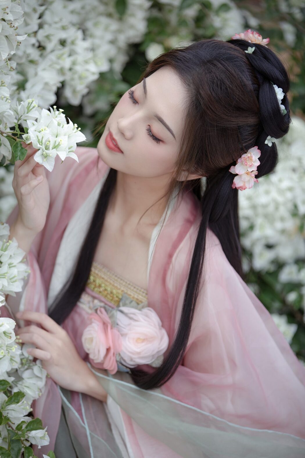 YiTuYu艺图语 Vol.6164 Zhi Zhi Qi