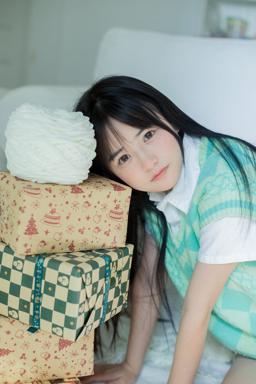 YiTuYu艺图语 Vol.6151 Xiao Yi Mei Mei Cute