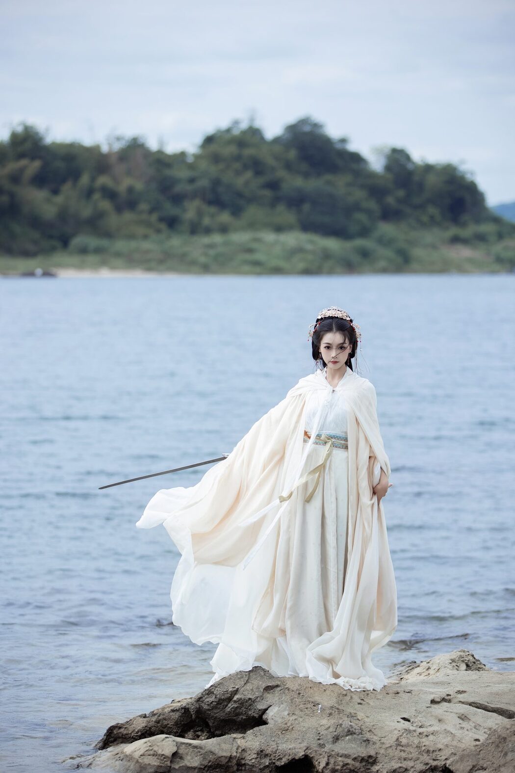 YiTuYu艺图语 Vol.6137 Qiqi